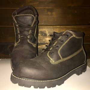 Women’s Basswood Leather Hiking Chukka Ankle Boot